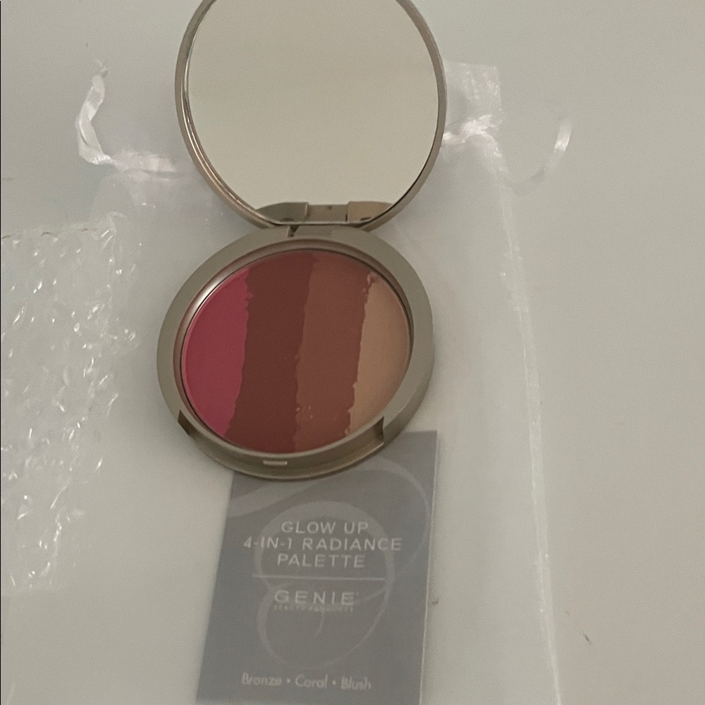 Glow Up 4-in-1 Radiance Palette - Pink, Brown, Tan
